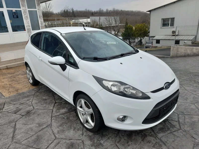 Ford Fiesta 1.2i COUPE TREND, снимка 6 - Автомобили и джипове - 46830854