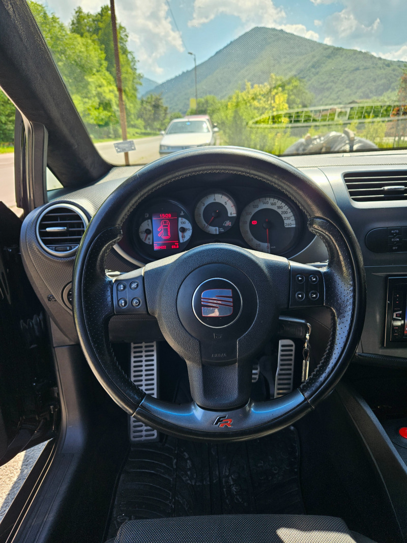Seat Leon 2.0 TDI FR, снимка 10 - Автомобили и джипове - 46271651