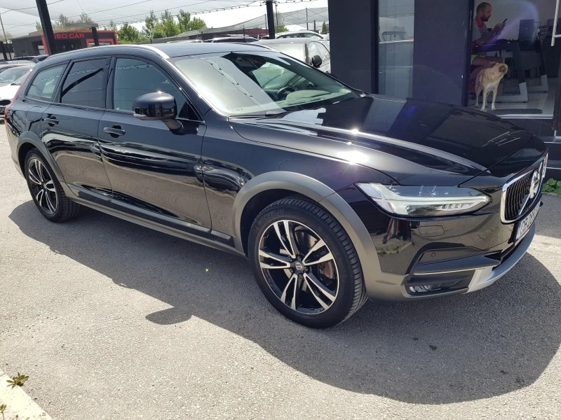 Volvo V90 Cross Country, снимка 3 - Автомобили и джипове - 46318587