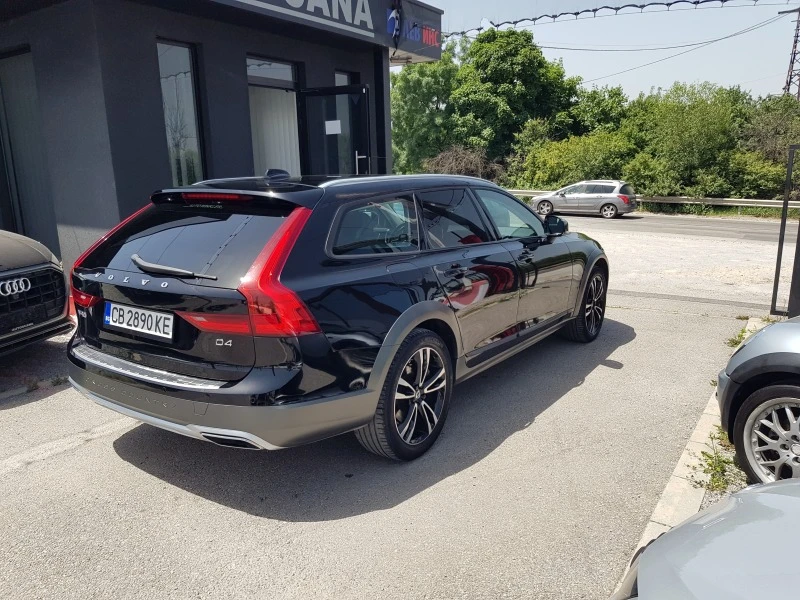 Volvo V90 Cross Country, снимка 4 - Автомобили и джипове - 46318587