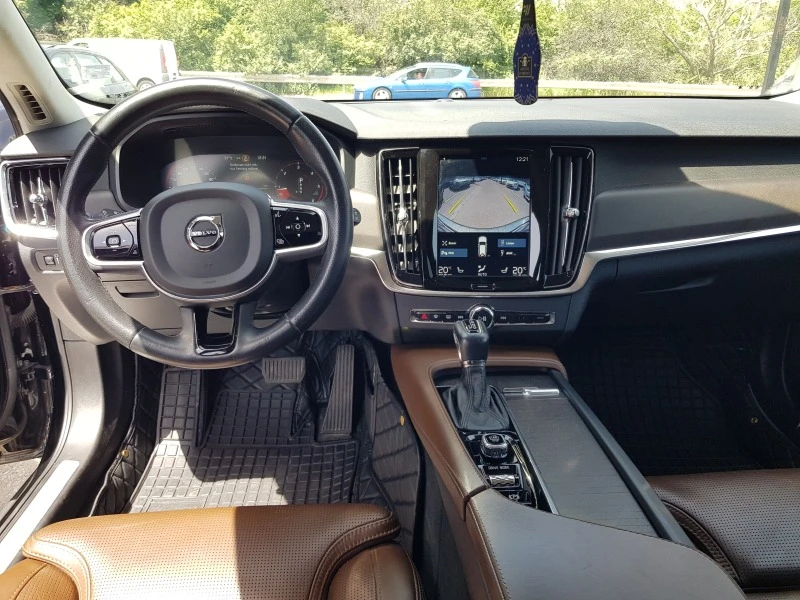 Volvo V90 Cross Country, снимка 8 - Автомобили и джипове - 46318587