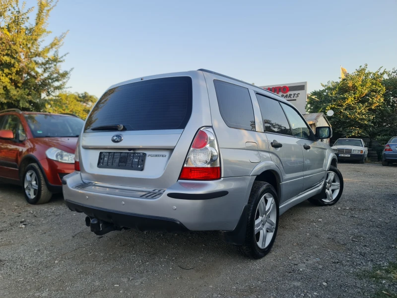 Subaru Forester УНИКАТ АВТОМАТ 4X4, снимка 5 - Автомобили и джипове - 47413709