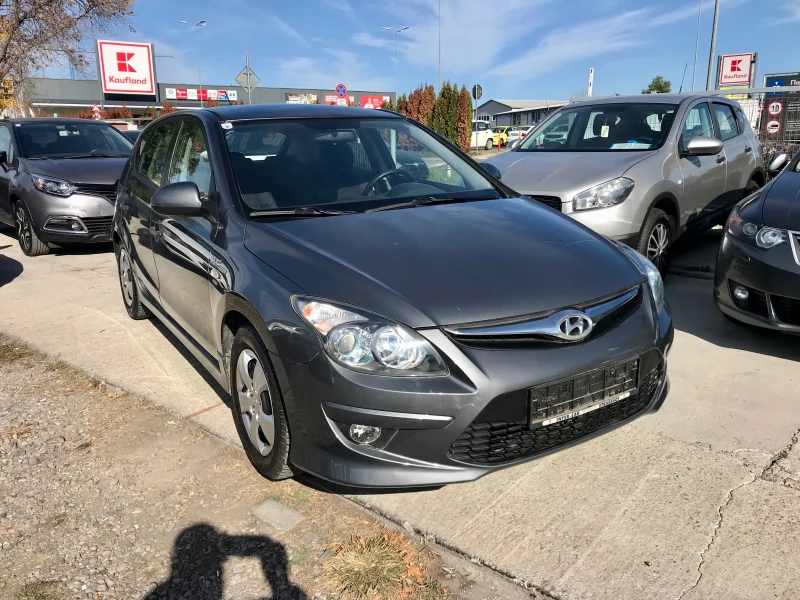 Hyundai I30 1.4i-Facelift, снимка 3 - Автомобили и джипове - 47808975