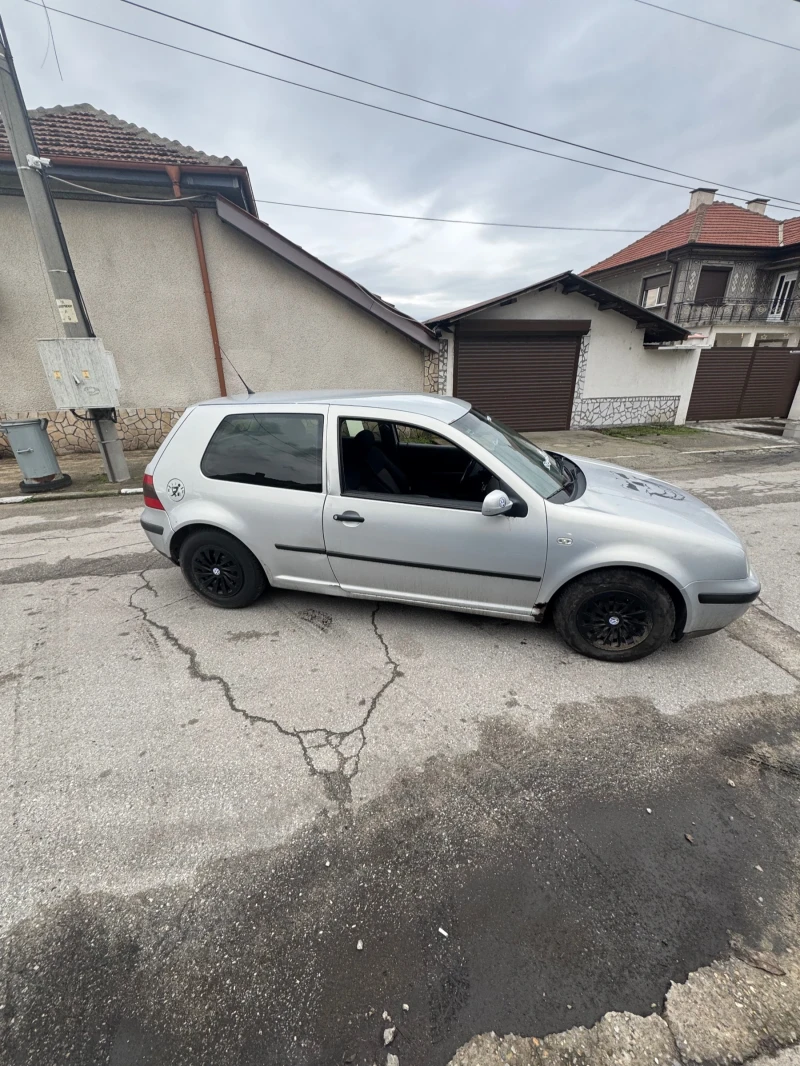 VW Golf, снимка 5 - Автомобили и джипове - 48480026