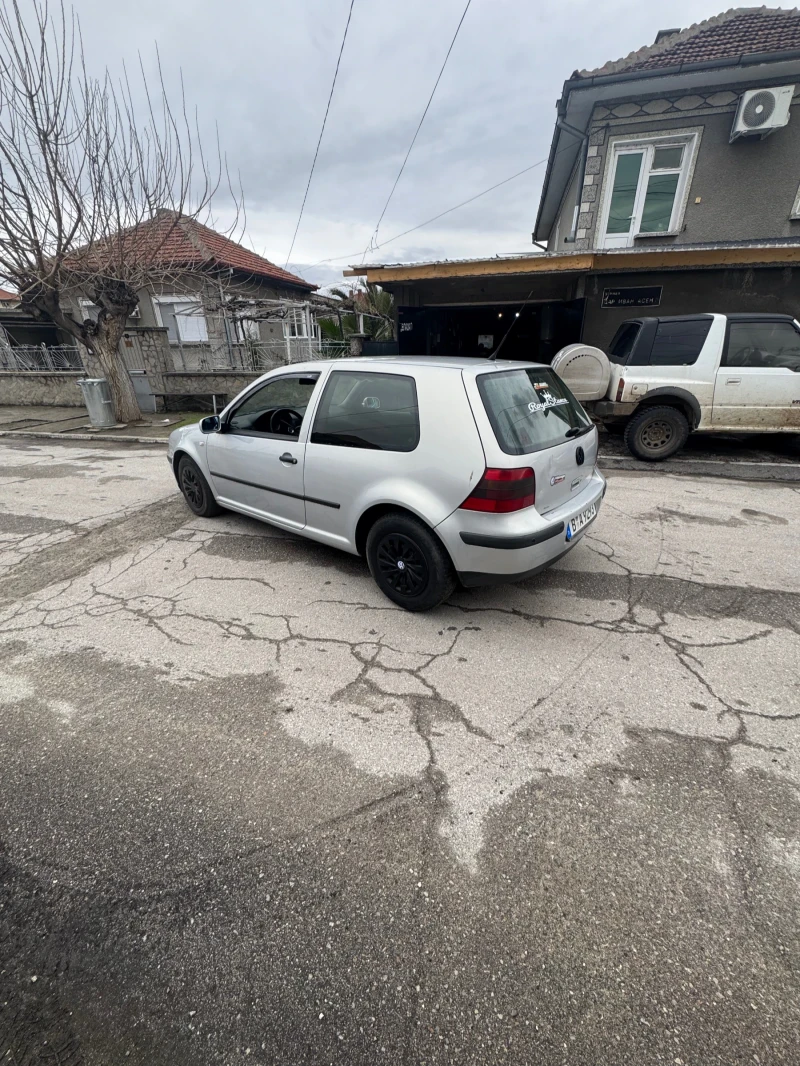 VW Golf, снимка 2 - Автомобили и джипове - 48480026