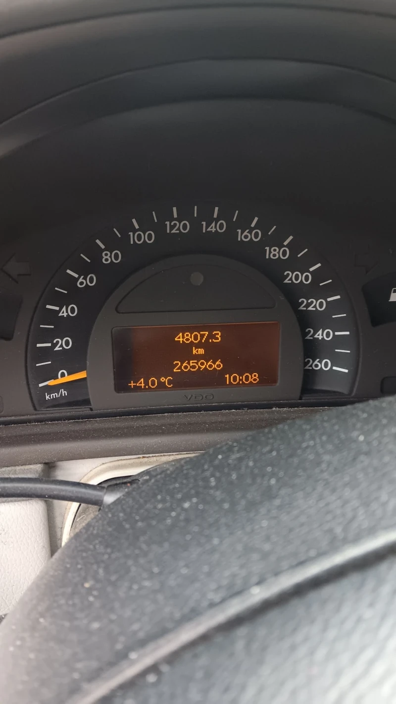 Mercedes-Benz C 220, снимка 3 - Автомобили и джипове - 48772569