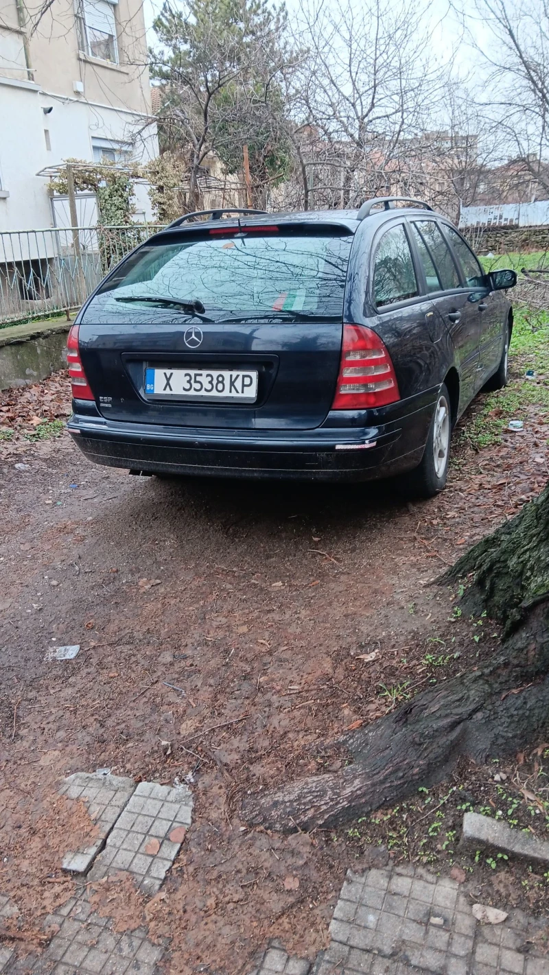 Mercedes-Benz C 220, снимка 2 - Автомобили и джипове - 48772569