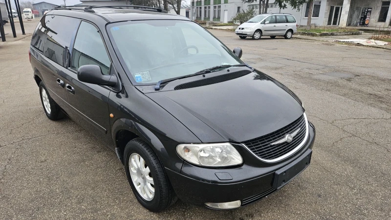 Chrysler Voyager 2.5 CRD, снимка 8 - Автомобили и джипове - 49145876