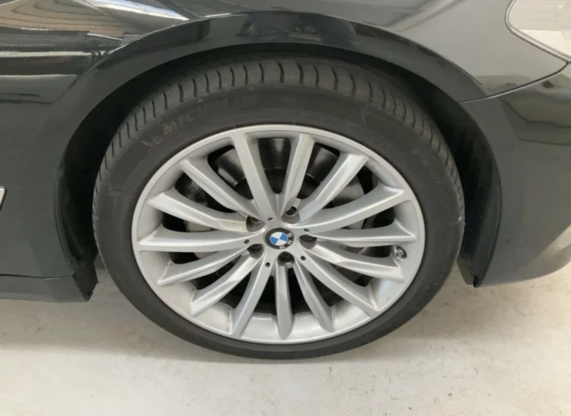 BMW 530, снимка 17 - Автомобили и джипове - 52265955