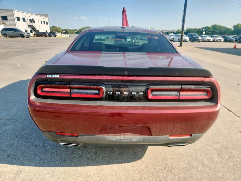 Dodge Challenger SXT, снимка 5 - Автомобили и джипове - 53431333
