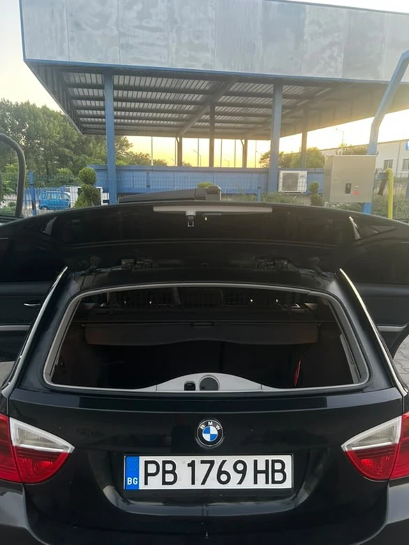 BMW 320, снимка 2 - Автомобили и джипове - 52967208