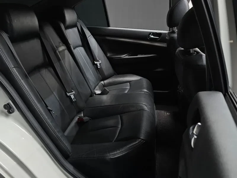 Infiniti G 25 - 2.5 - САМО 30% АВАНС, снимка 11 - Автомобили и джипове - 56285530