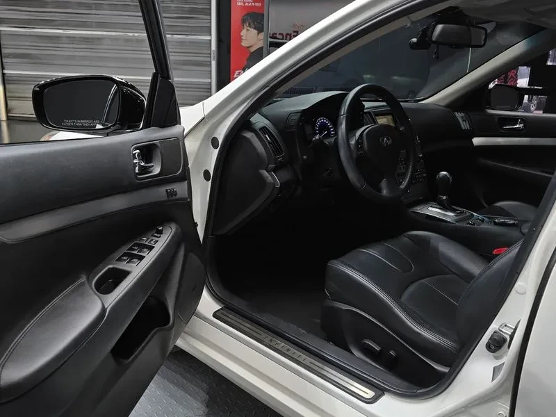 Infiniti G 25 - 2.5 - САМО 30% АВАНС, снимка 10 - Автомобили и джипове - 56285530