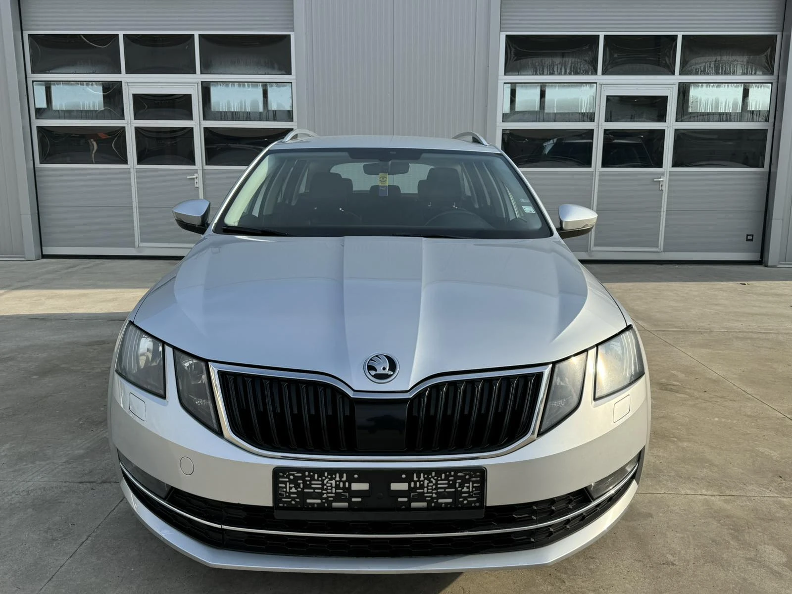 Skoda Octavia 2.0tdi* 150ps* DSG* PART* DISTRONIC* CARPLAY*  - изображение 8