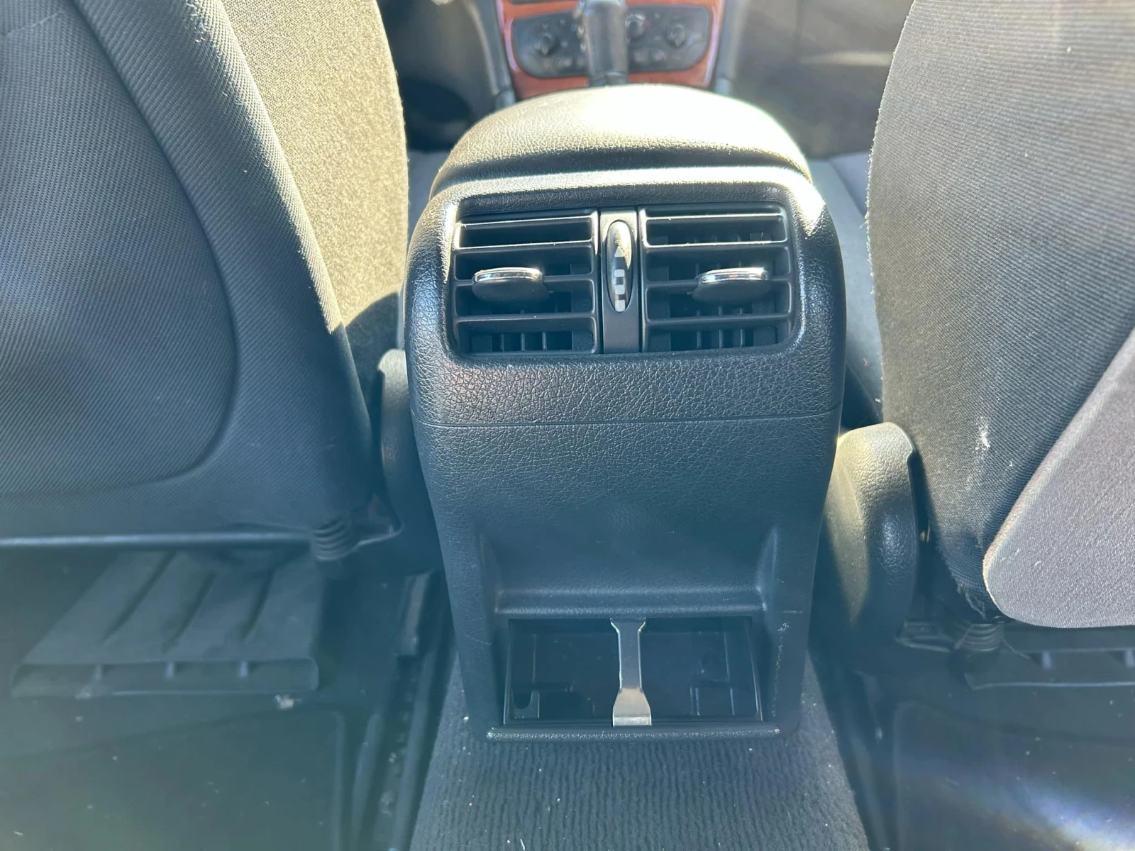 Mercedes-Benz C 220 W203 143к.с. - изображение 7