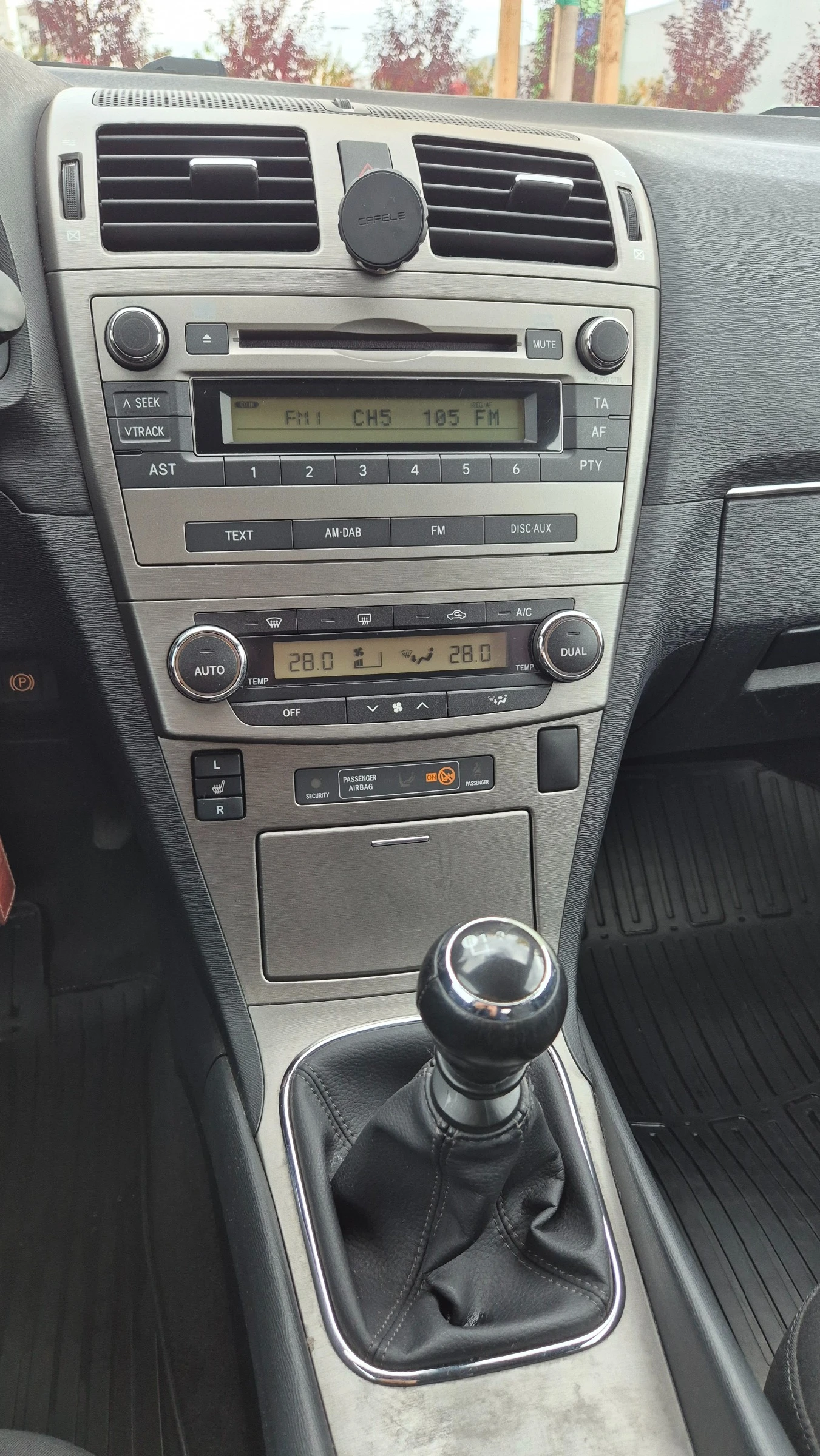Toyota Avensis  - изображение 2