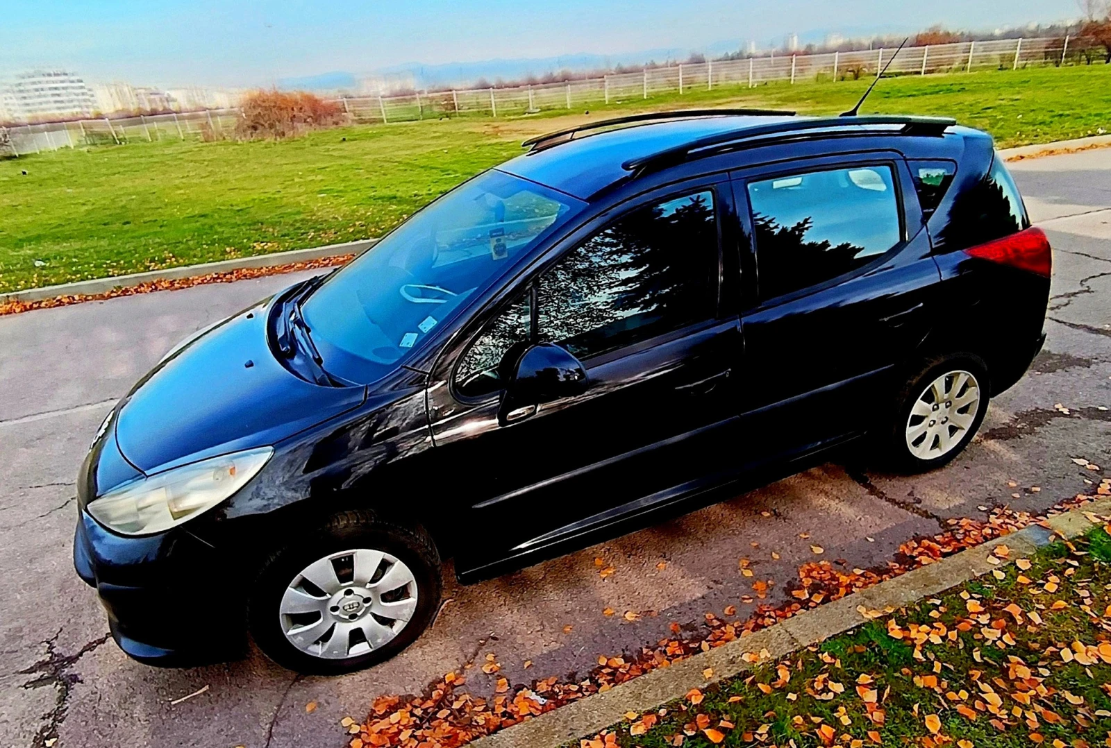 Peugeot 207 1.4 S.W. - изображение 3