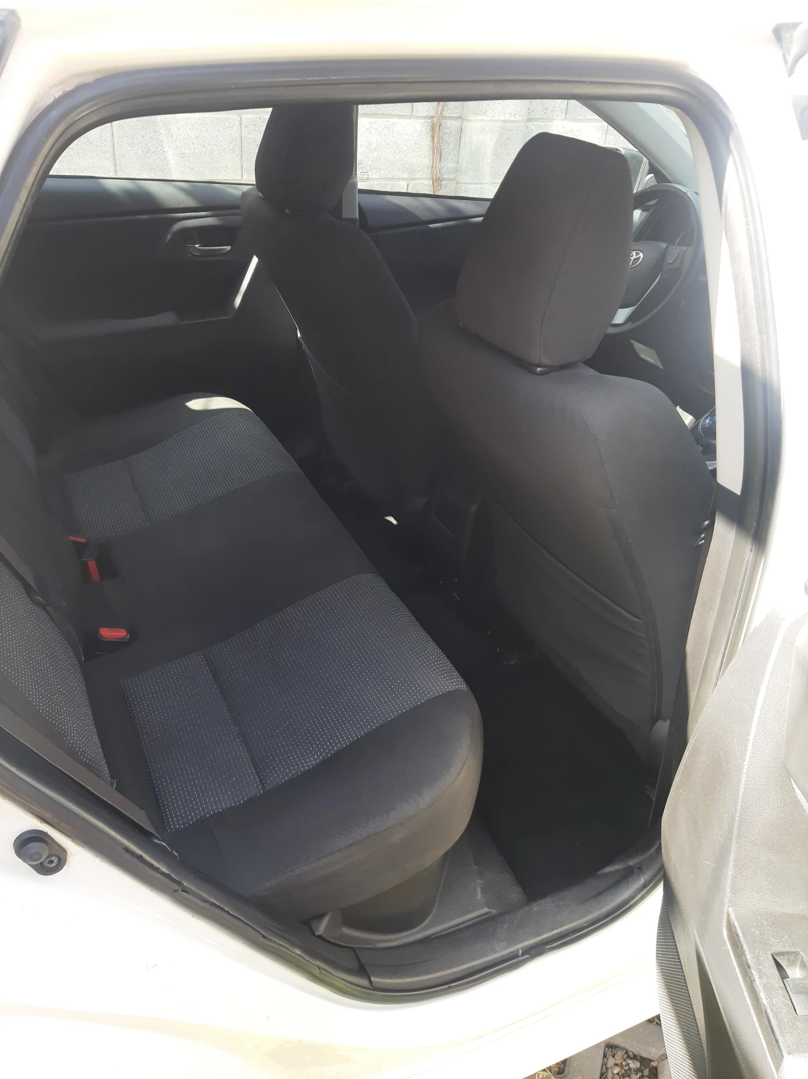 Toyota Auris  1.8 HIBRID | Mobile.bg � ����������� 16