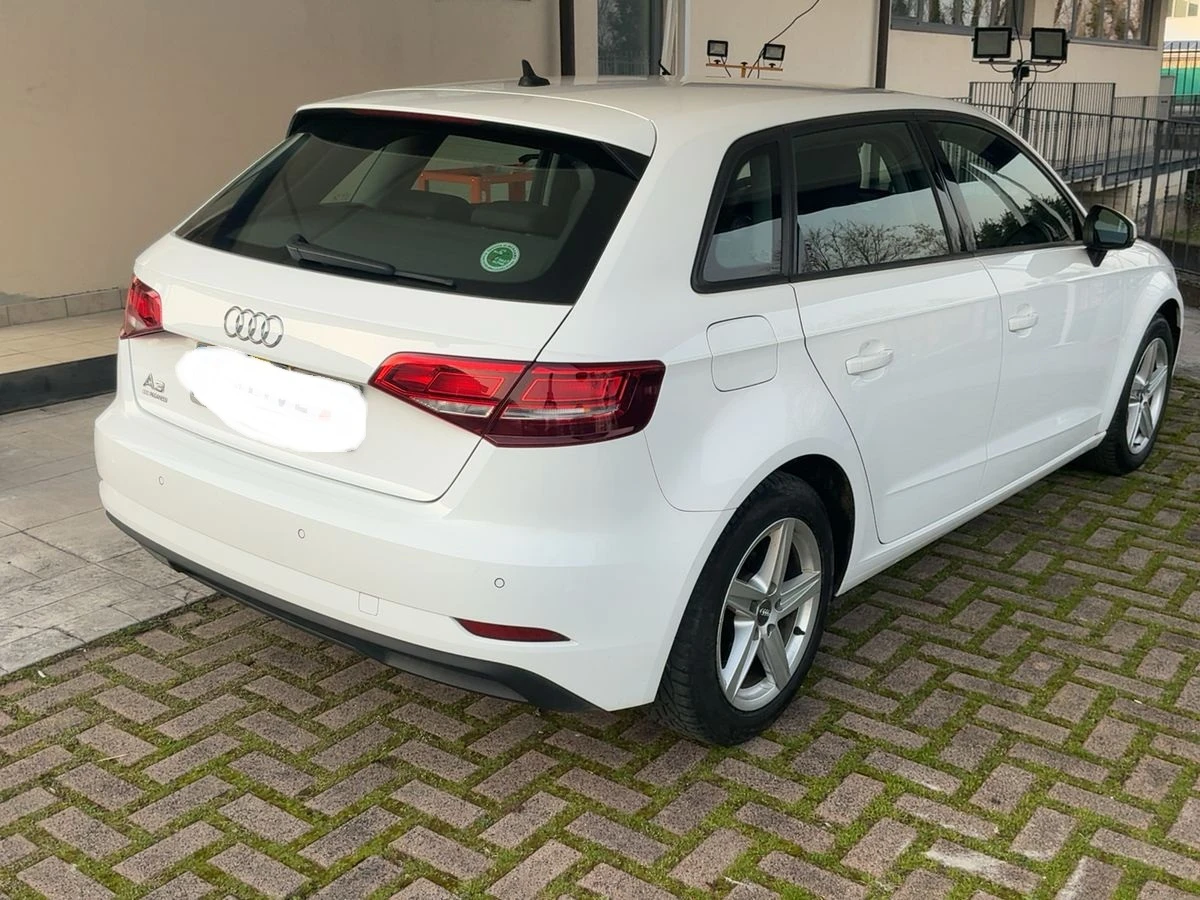 Audi A3 30 G-TRON EURO 6D - изображение 9