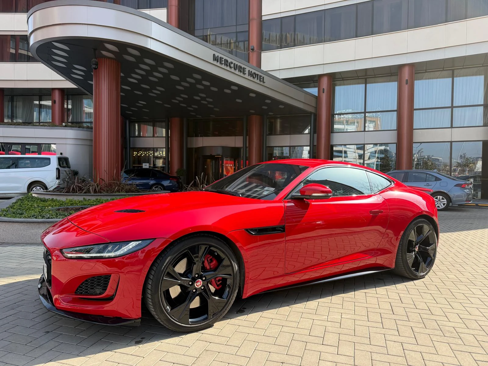 Jaguar F-Type P450 AWD R-Dynamic Coupe, снимка 7 - Автомобили и джипове - 53864527