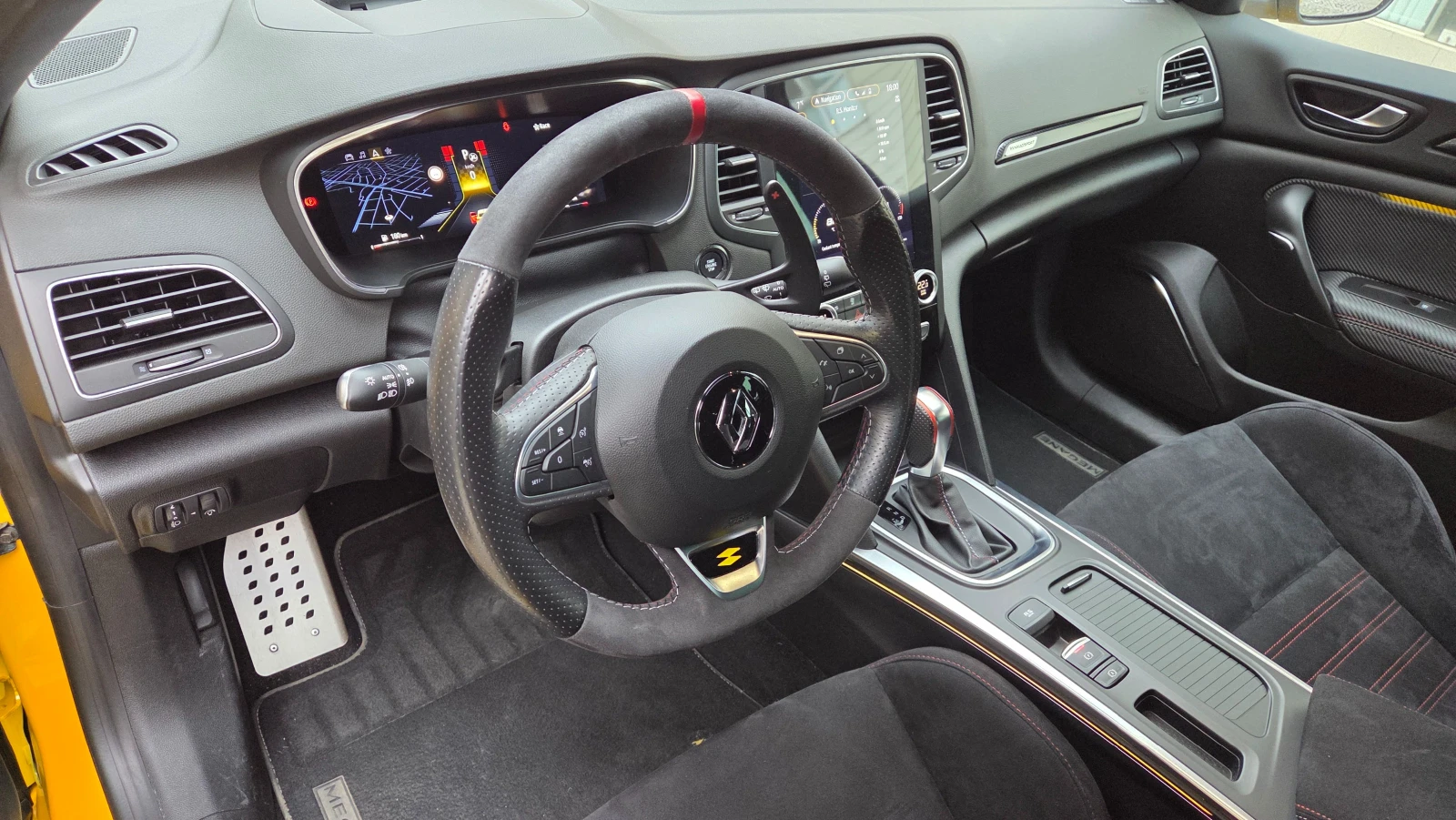 Renault Megane R.S. Trophy, снимка 12 - Автомобили и джипове - 54039259