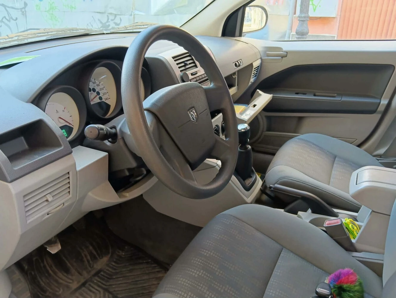 Dodge Caliber 2.0 дизел, снимка 4 - Автомобили и джипове - 54045110