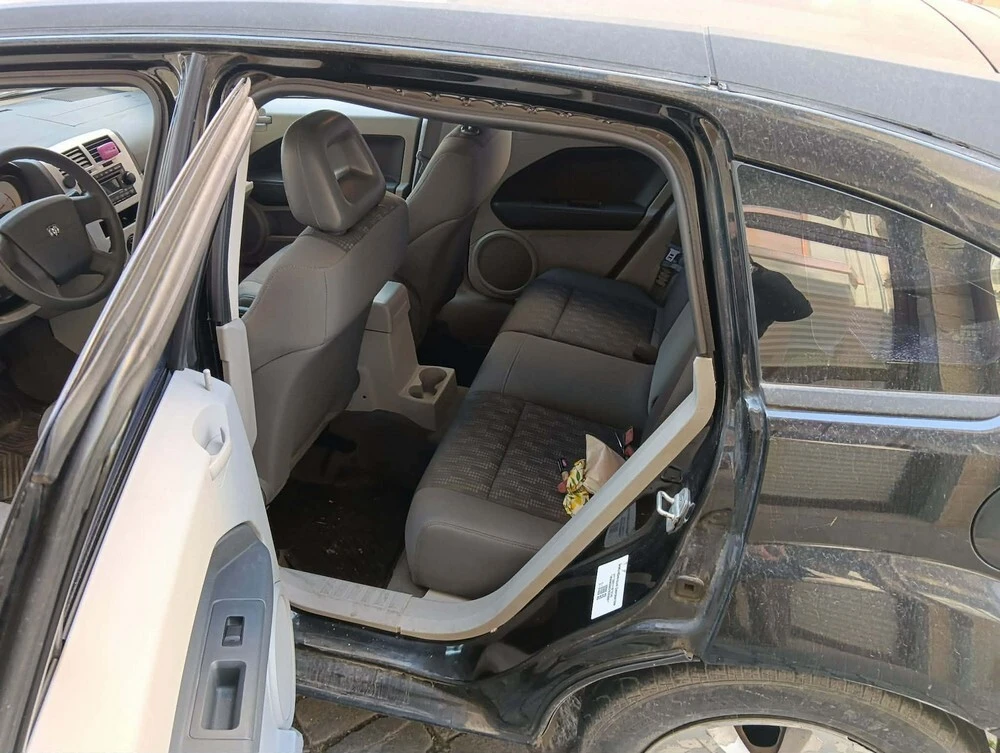 Dodge Caliber 2.0 дизел, снимка 3 - Автомобили и джипове - 54045110