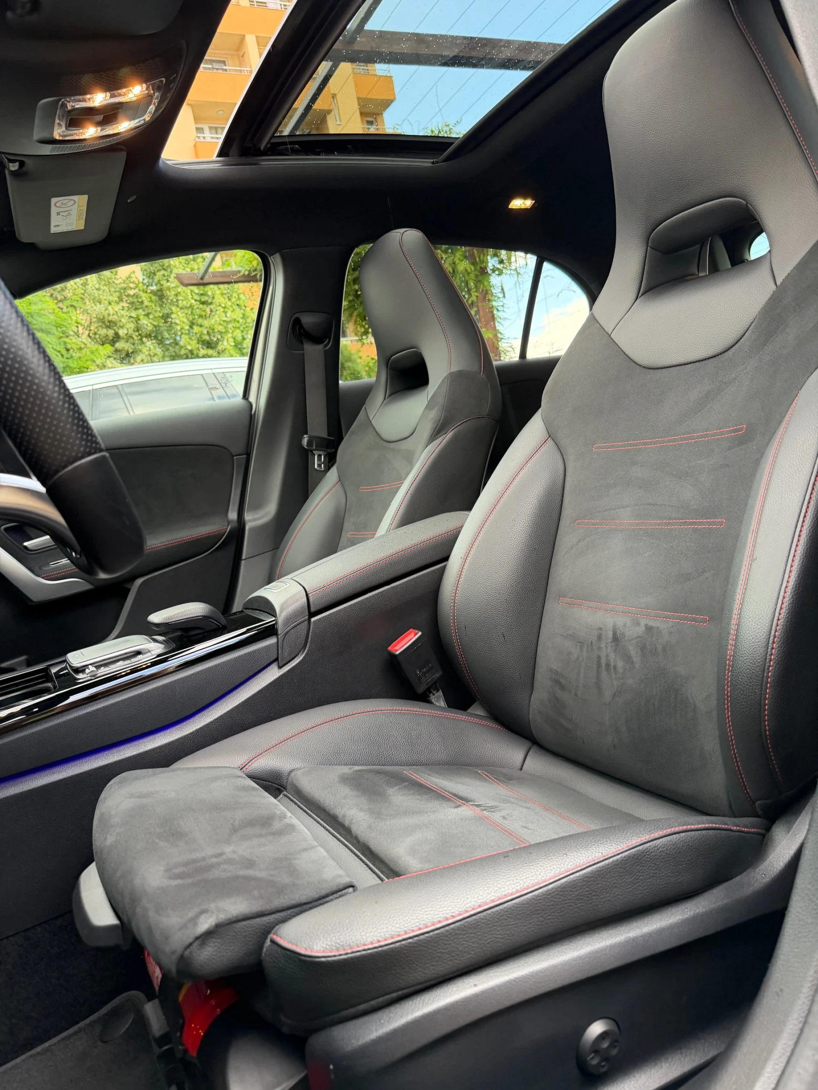 Mercedes-Benz A 200 AMG/KEYLESS/МЪРТВА ТОЧКА/360/DISTRONIC/MEMORY/FULL, снимка 10 - Автомобили и джипове - 55166978