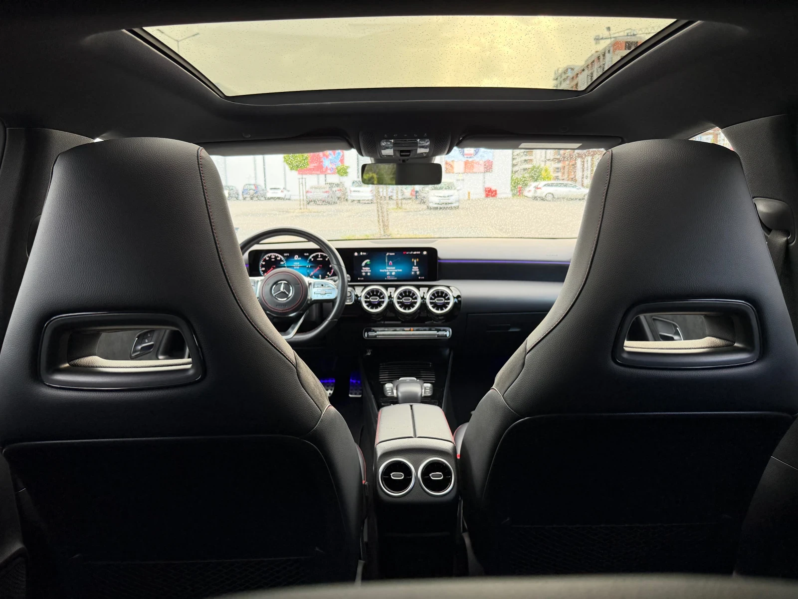 Mercedes-Benz A 200 AMG/KEYLESS/МЪРТВА ТОЧКА/360/DISTRONIC/MEMORY/FULL, снимка 11 - Автомобили и джипове - 55166978