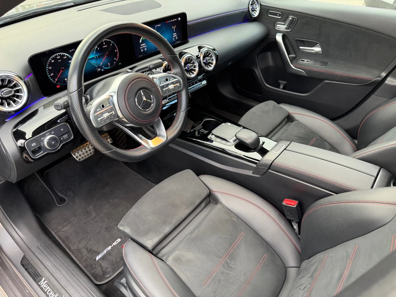Mercedes-Benz A 200 AMG/KEYLESS/МЪРТВА ТОЧКА/360/DISTRONIC/MEMORY/FULL, снимка 8 - Автомобили и джипове - 55166978