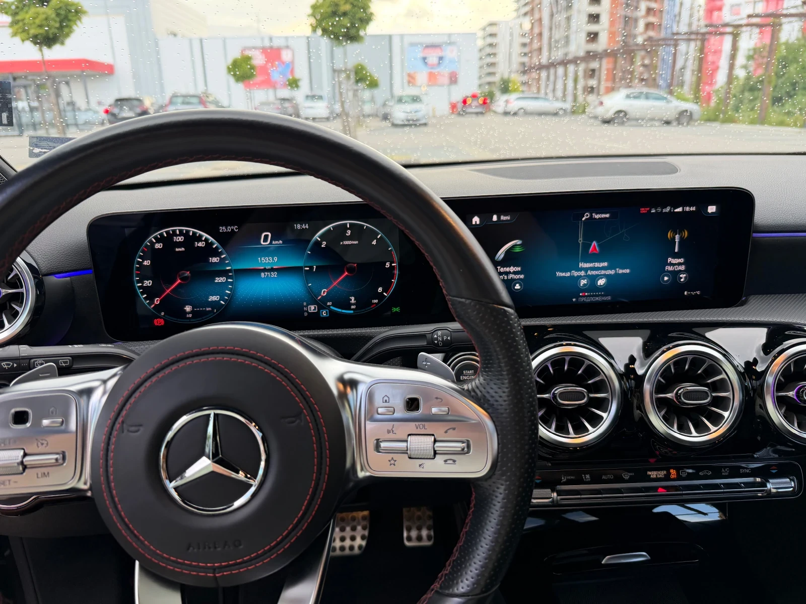 Mercedes-Benz A 200 AMG/KEYLESS/МЪРТВА ТОЧКА/360/DISTRONIC/MEMORY/FULL, снимка 14 - Автомобили и джипове - 55166978