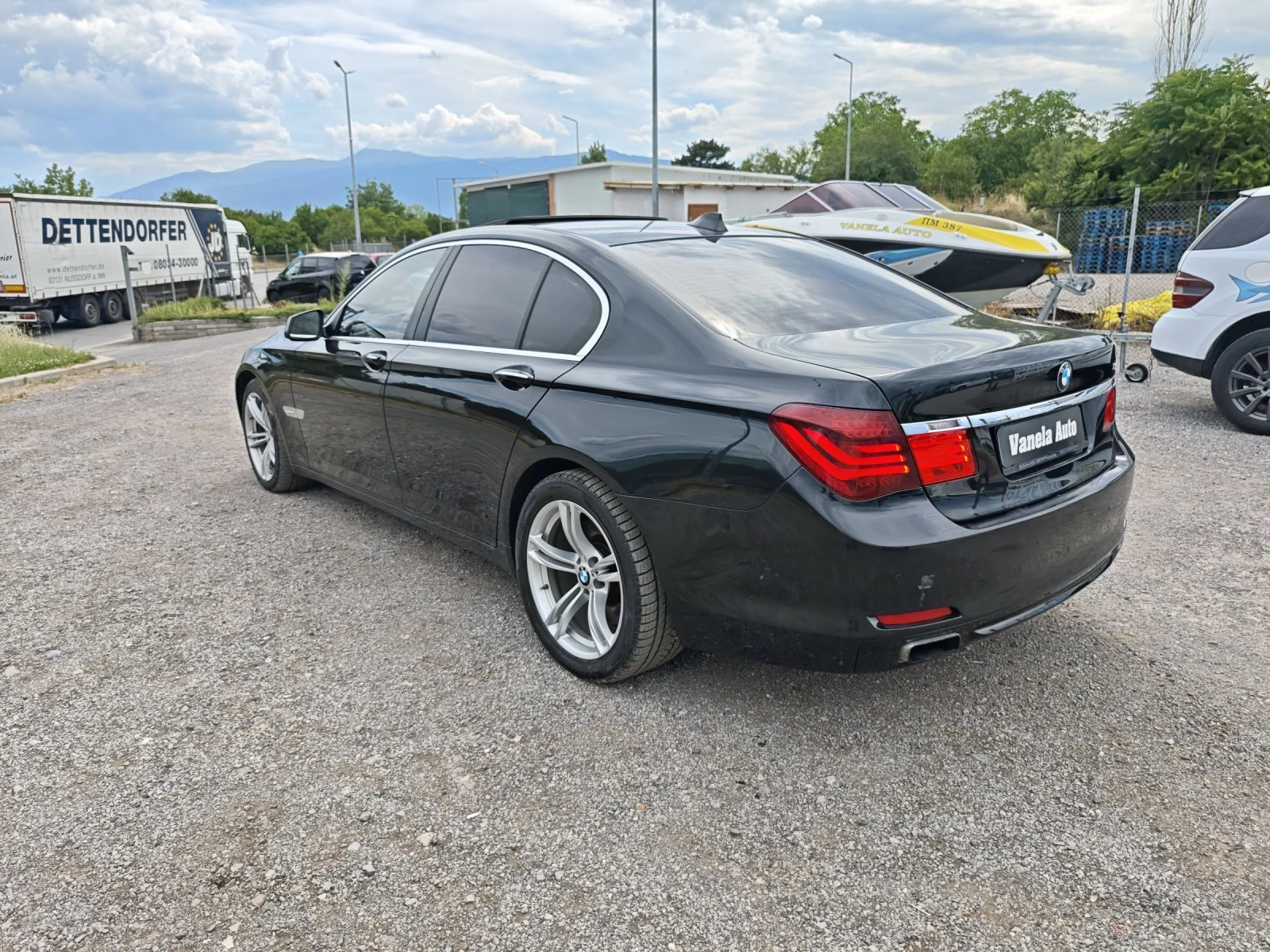 BMW 750 TOP FULL, снимка 7 - Автомобили и джипове - 55212004
