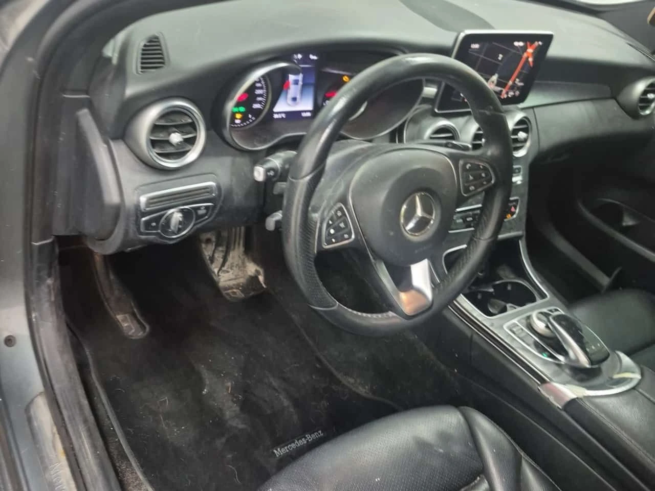 Mercedes-Benz C 300 * CARFAX * ОПЦИЯ ЗА ФИНАНСИРАНЕ , снимка 10 - Автомобили и джипове - 55355946