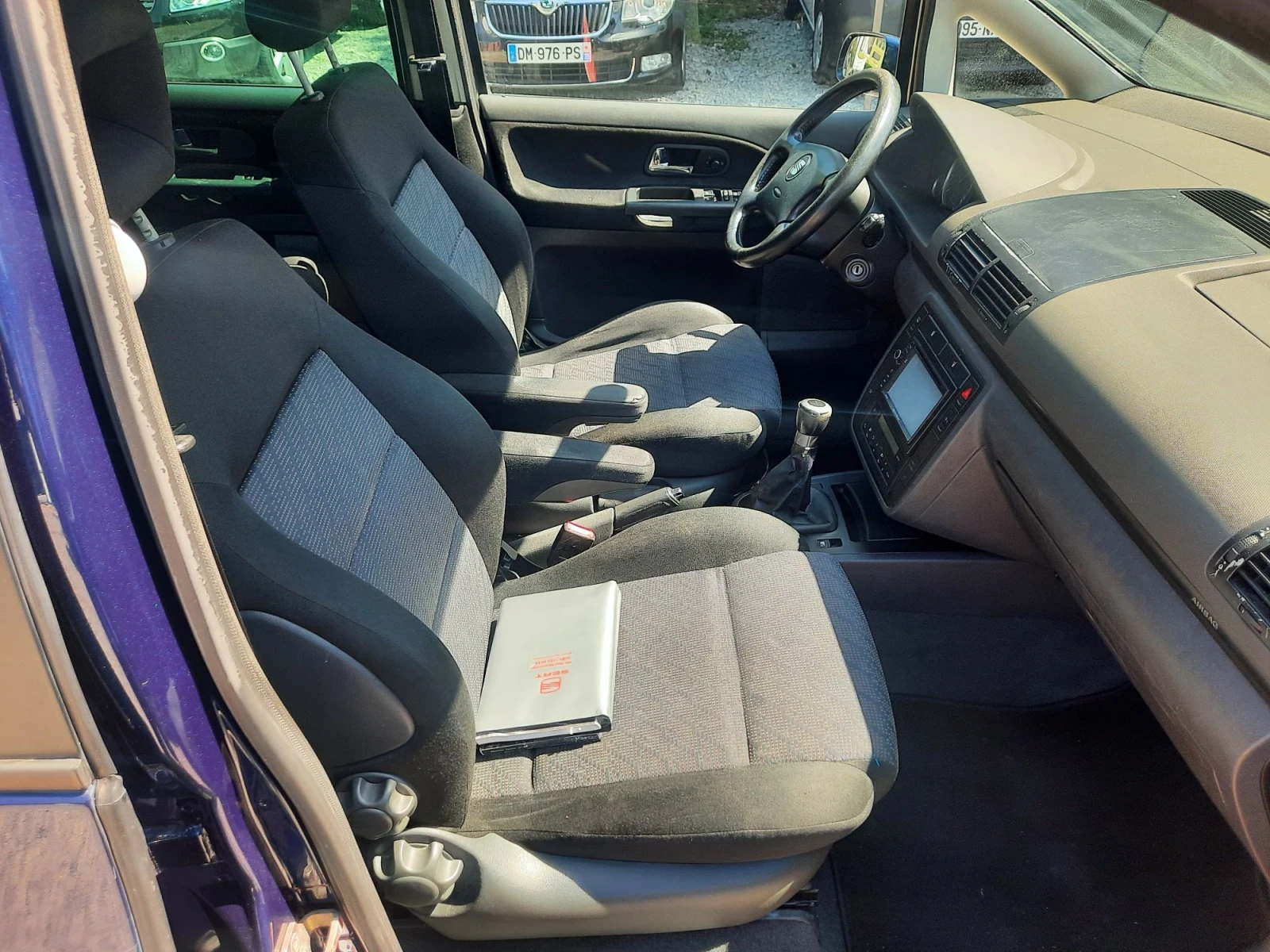 Seat Alhambra 1.8 i turbo 7 места, снимка 7 - Автомобили и джипове - 56024052