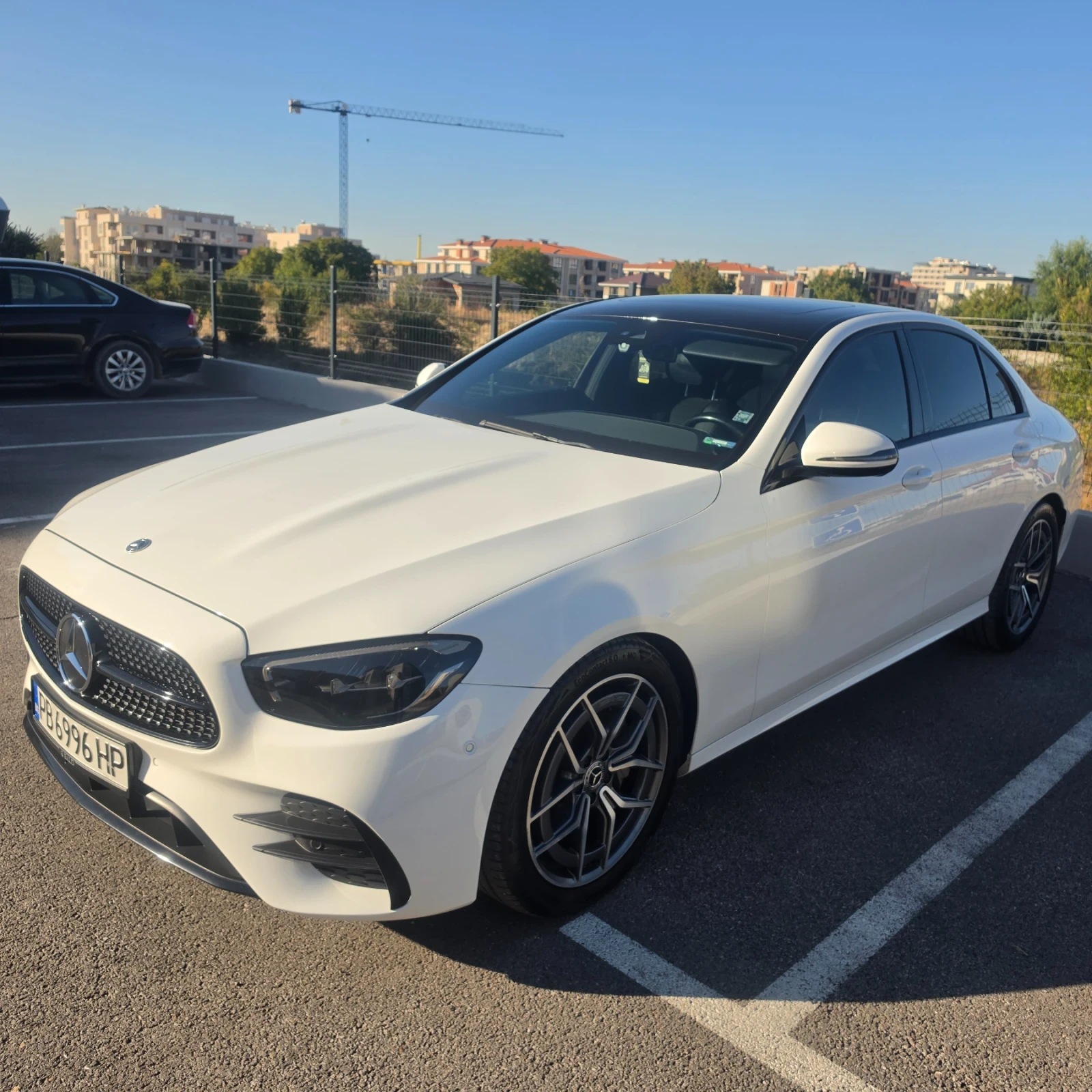 Mercedes-Benz E 220 AMG, снимка 4 - Автомобили и джипове - 56404613