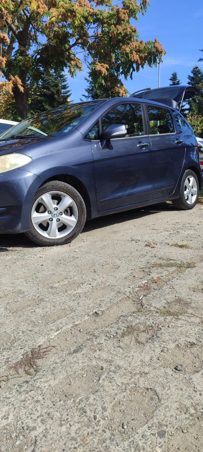 Honda Fr-v, снимка 2 - Автомобили и джипове - 56432002