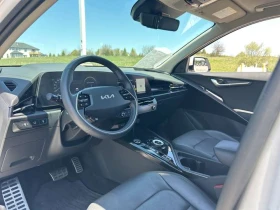 Kia Niro Wave FWD | Nav. | Sunroof | Heated/Cooled Seats, снимка 8