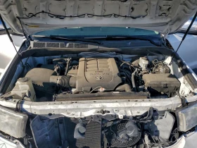 Toyota Sequoia LIMITED* 5.7* V8* ПОДГРЕВ* КАМЕРА* КЕЙЛЕС, снимка 12 - Автомобили и джипове - 53649980