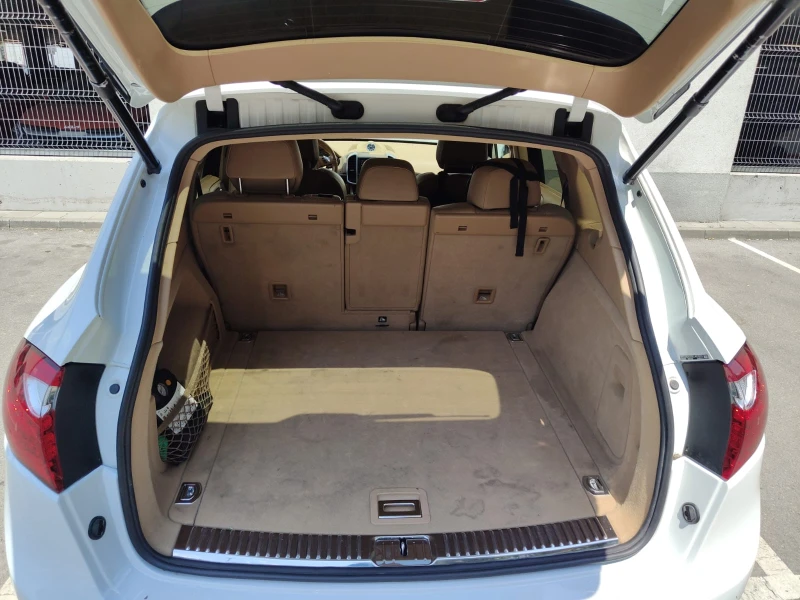 Porsche Cayenne, снимка 4 - Автомобили и джипове - 52311753