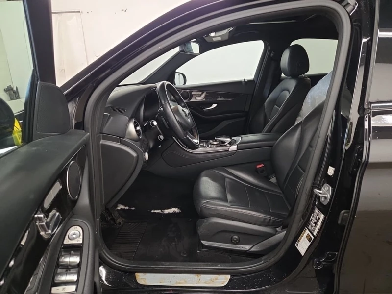 Mercedes-Benz GLC * 300 * CARFAX * ЦЕНА ДО БГ, снимка 9 - Автомобили и джипове - 53424780
