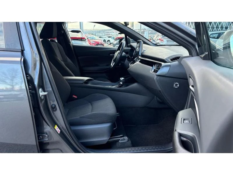 Toyota C-HR  1.8HSD CENTER - изображение 6