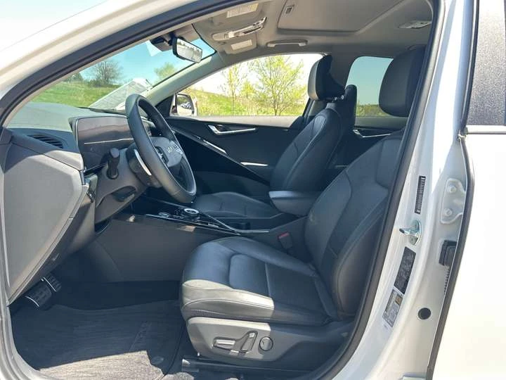 Kia Niro Wave FWD | Nav. | Sunroof | Heated/Cooled Seats | Mobile.bg � ����������� 14