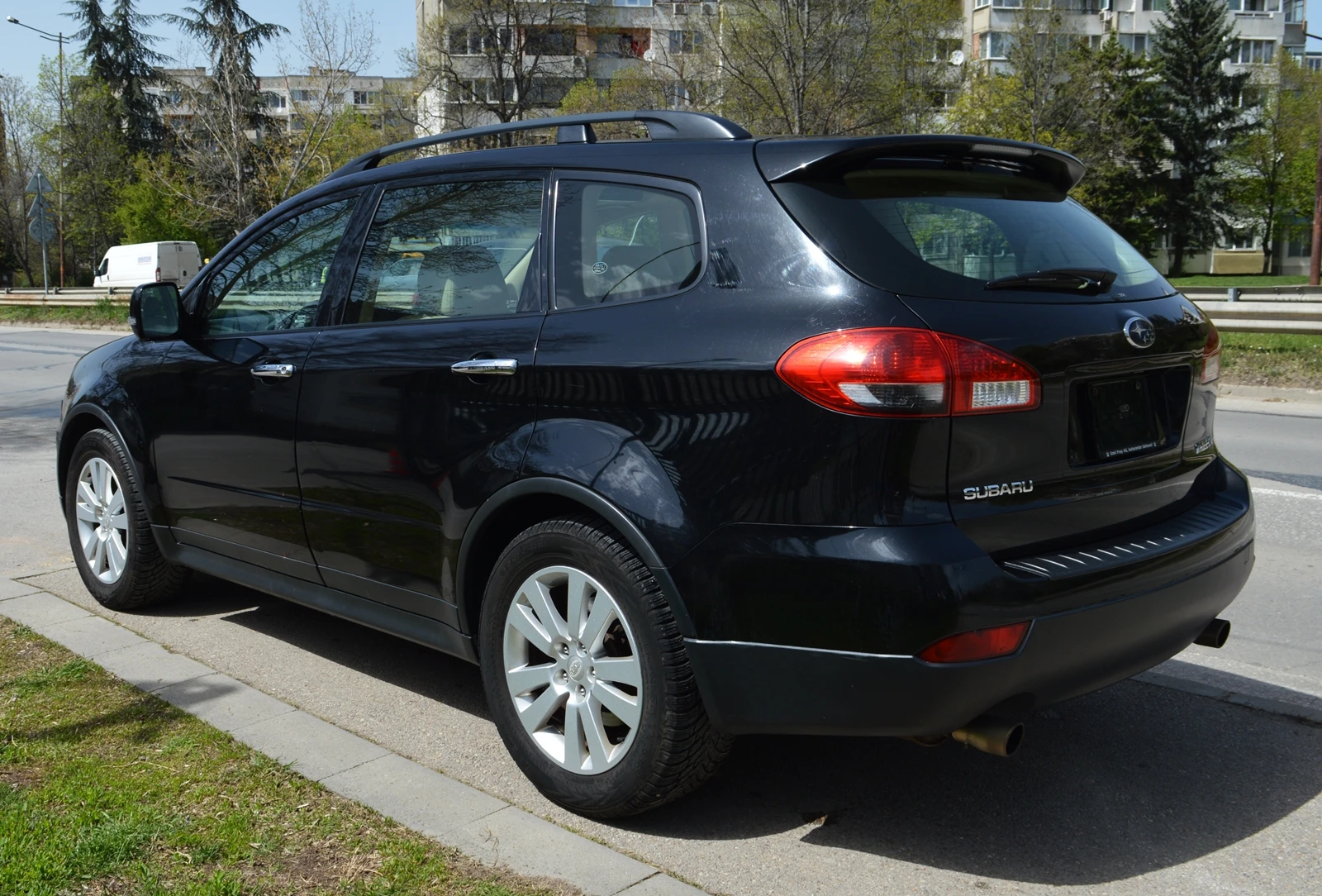 Subaru B10 Tribeka 3.6R AWD FULL 7 МЕСТА ШВЕЙЦАРИЯ - изображение 6