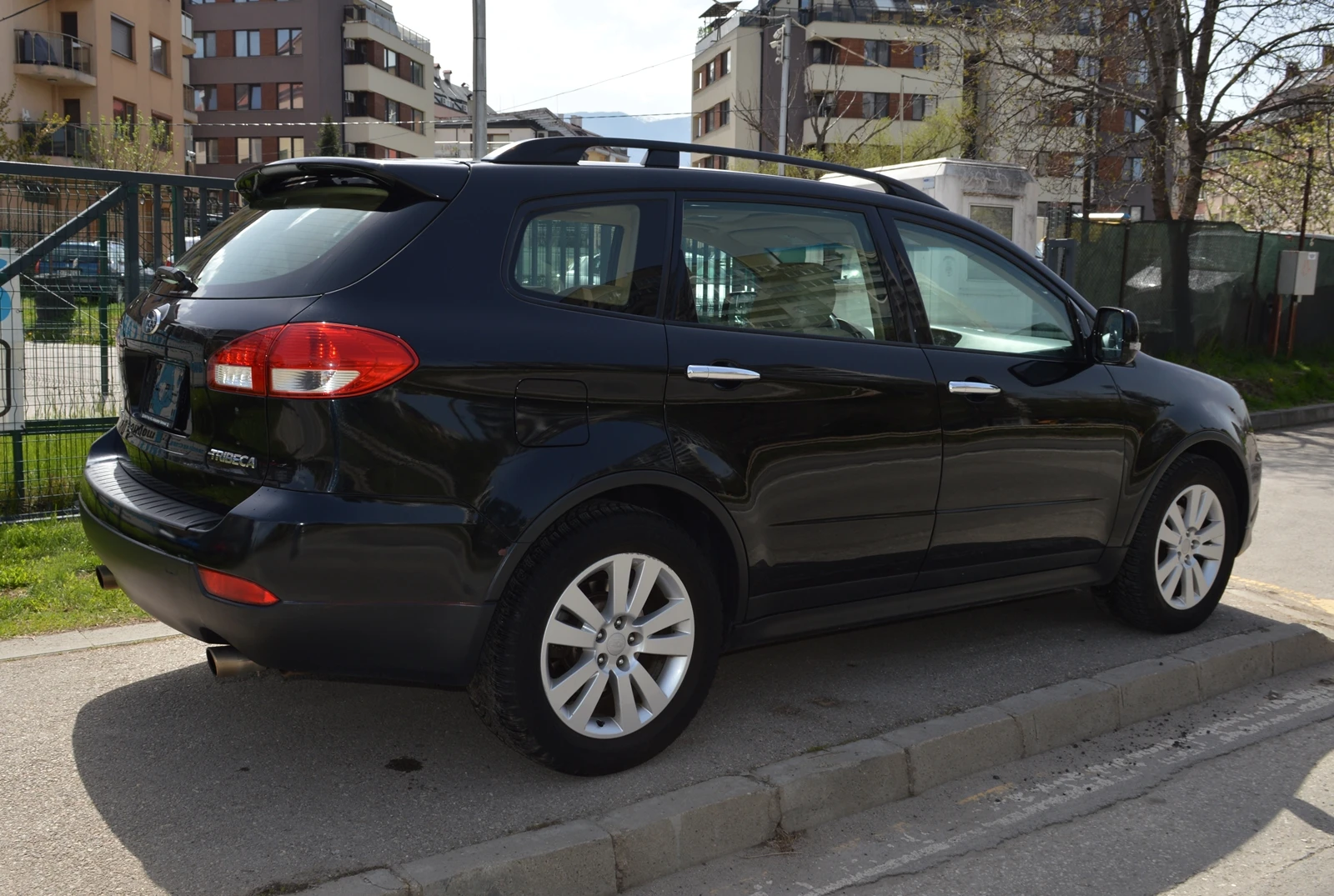 Subaru B10 Tribeka 3.6R AWD FULL 7 МЕСТА ШВЕЙЦАРИЯ - изображение 4