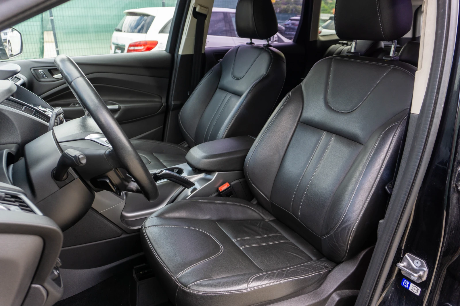 Ford Kuga 2.0 TDCI-4x4-АВТОМАТИК-94 479 РЕАЛНИ КИЛОМЕТРА!!! - изображение 10