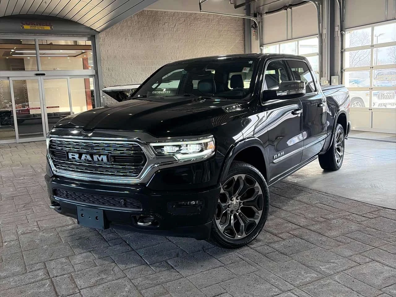 Dodge RAM 1500  | Limited | ВЪЗДУШНО | HARMAN KARDON | 360 | ОБДУ