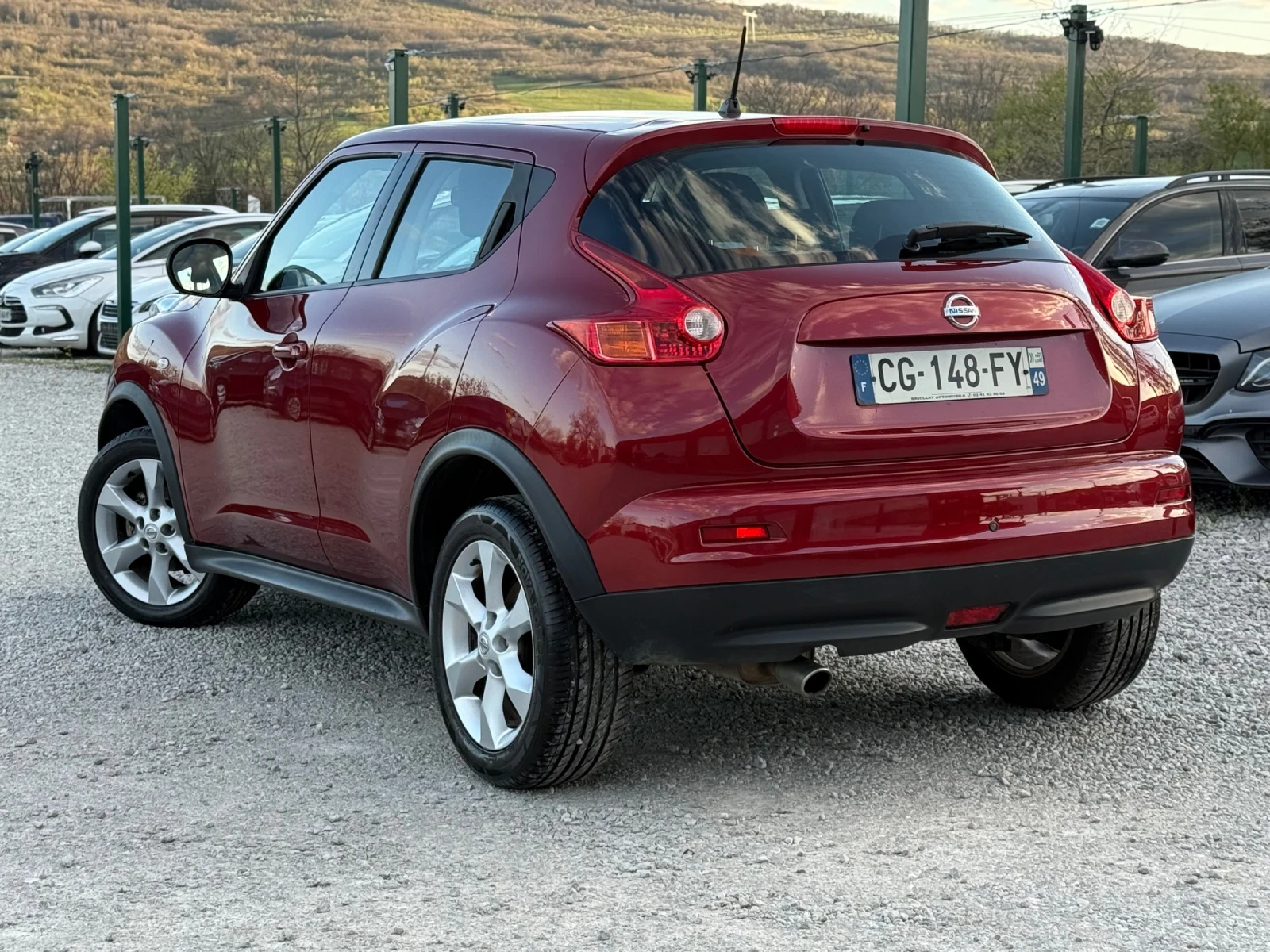 Nissan Juke 1.5DCi Navi KAM, снимка 4 - Автомобили и джипове - 54182379