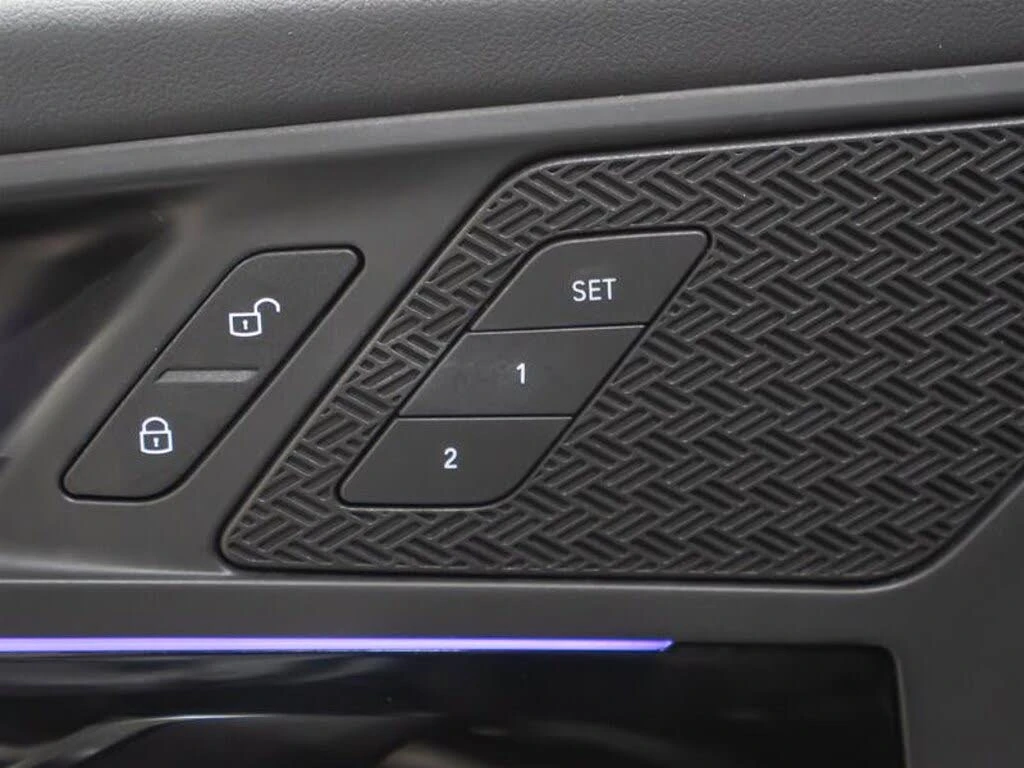 BMW X1 * X-DRIVE28I* ПРЕДСТАВИТЕЛСТВО* , снимка 16 - Автомобили и джипове - 54477857