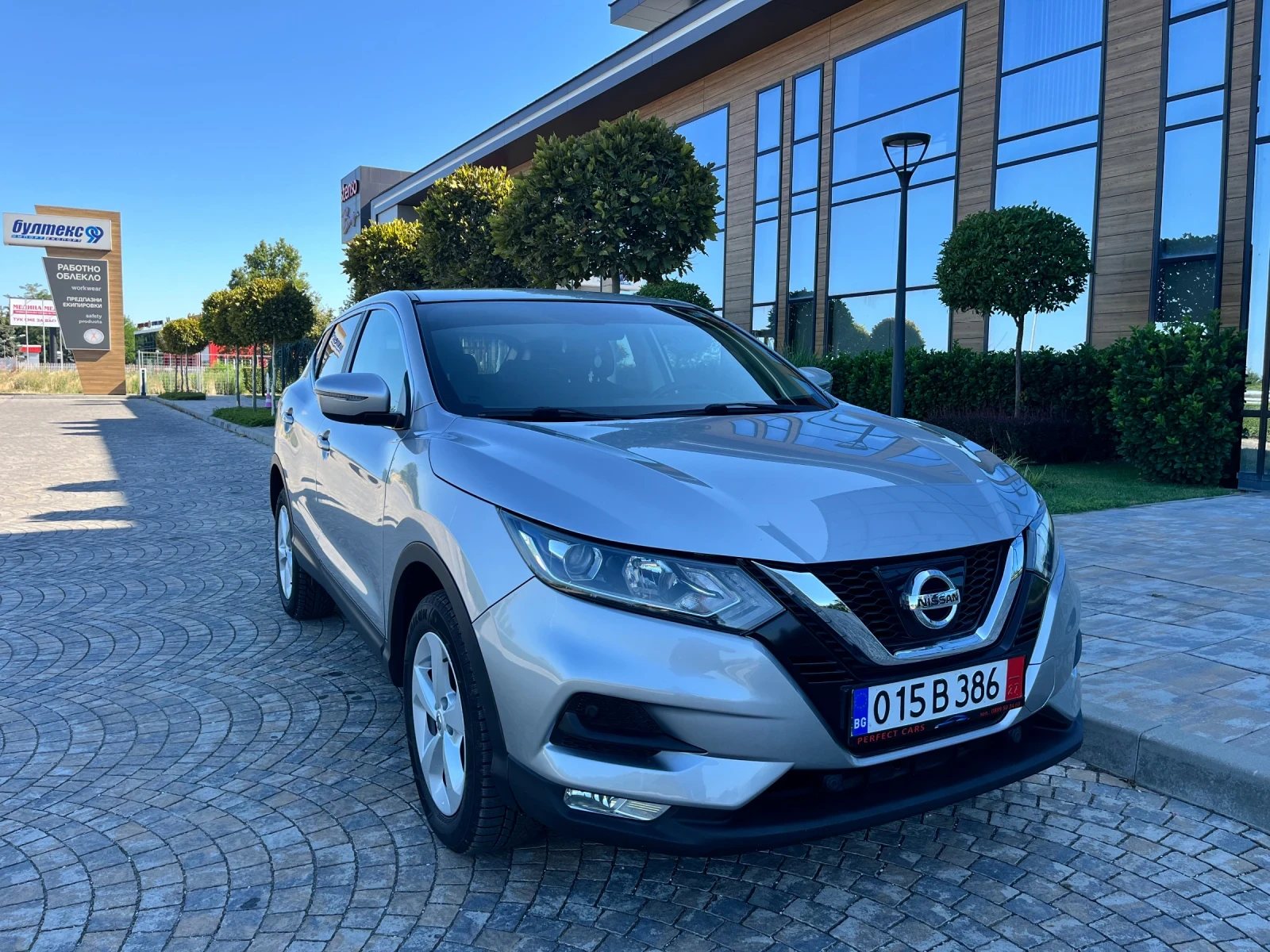 Nissan Qashqai 1.5DCi 110к.с.* Facelift * Android Navigation * To, снимка 9 - Автомобили и джипове - 55420119