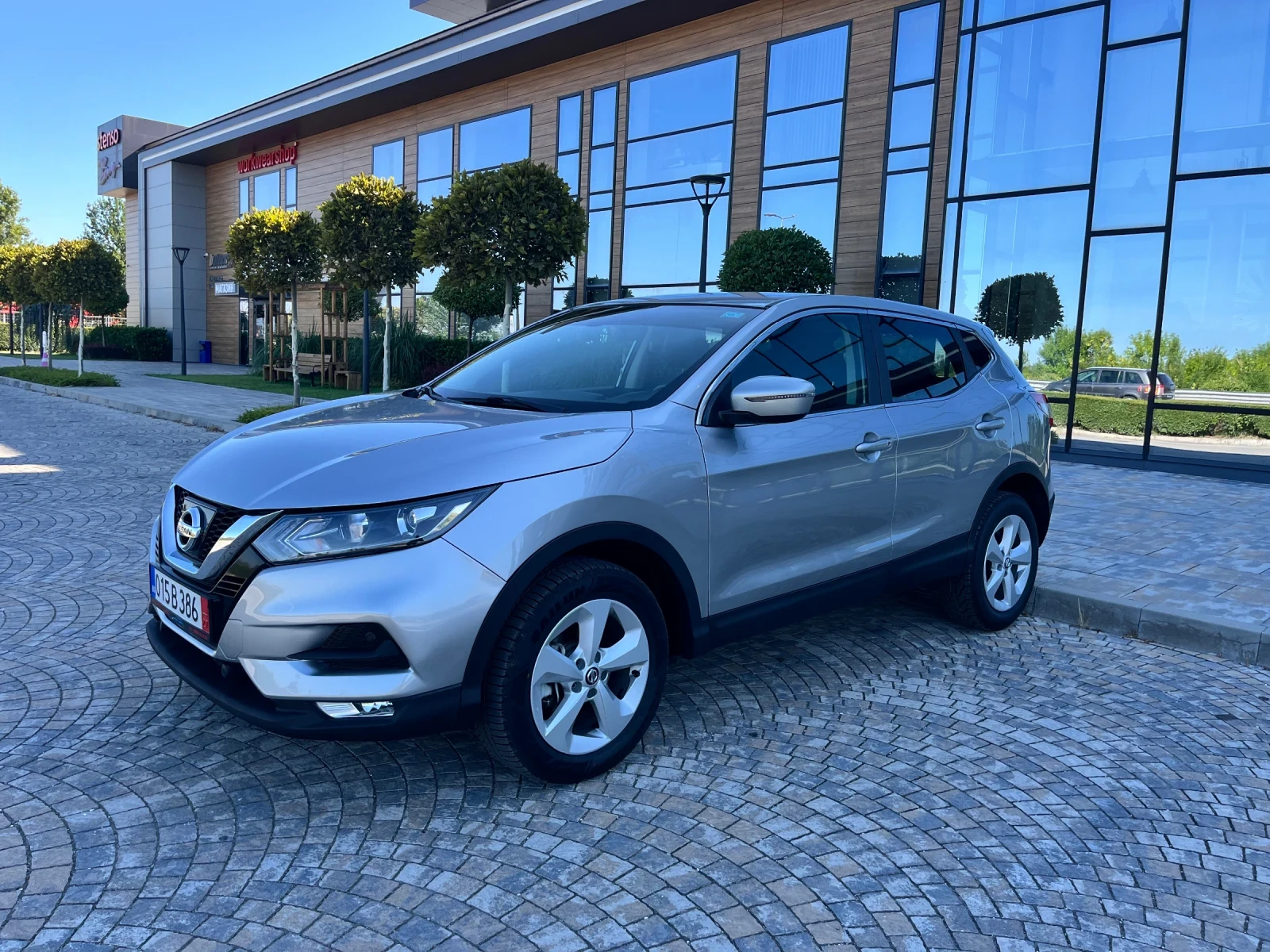 Nissan Qashqai 1.5DCi 110к.с.* Facelift * Android Navigation * To, снимка 5 - Автомобили и джипове - 55420119